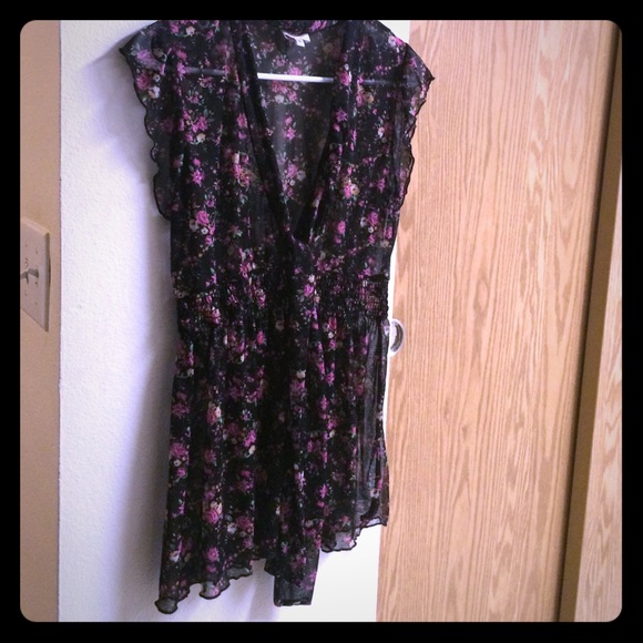 🌺Floral Sheer shirt🌸