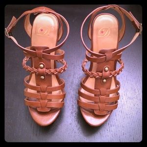 Dollhouse Wedges