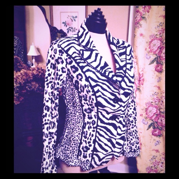 Alberto Makali Jacket and Bustea