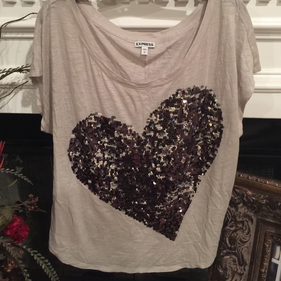 Off shoulder top!