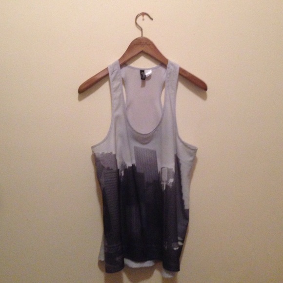 City top tank in grey silk