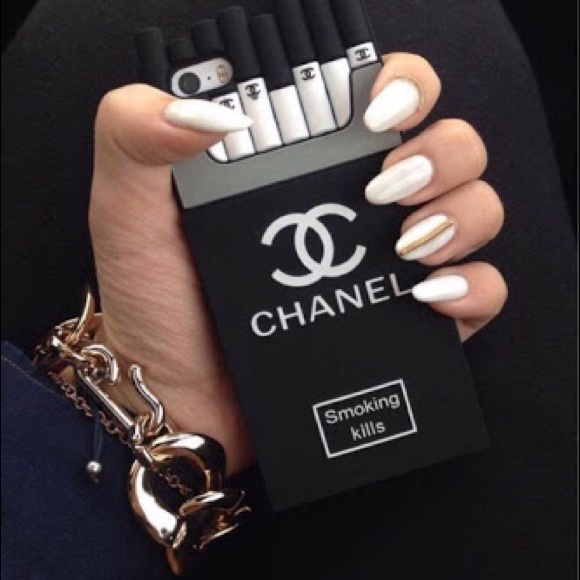 Chanel IPhone 6plus phone case - Picture 2 of 2
