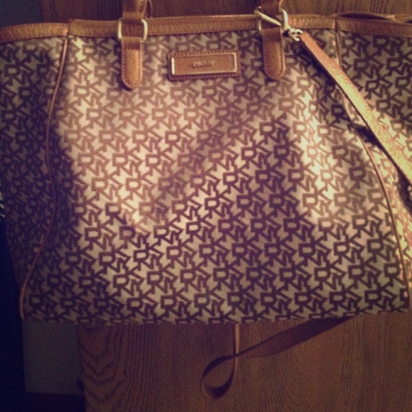 Brown dkny tote