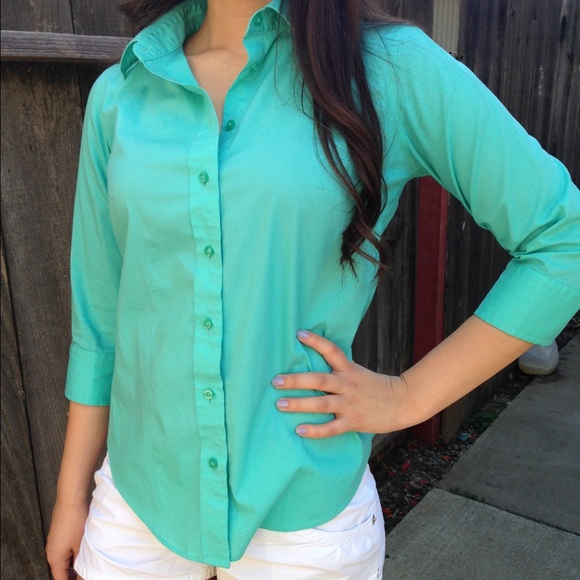 Lady Hathaway  Tops - 💥clearance💥 Collared button up shirt