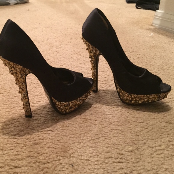Shoes - Black gold studded heels