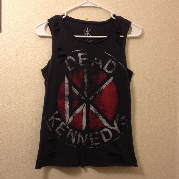 Distressed grunge-type tank