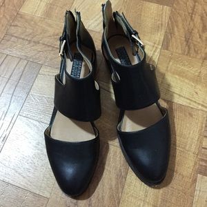 Deena & Ozzy cut out flats