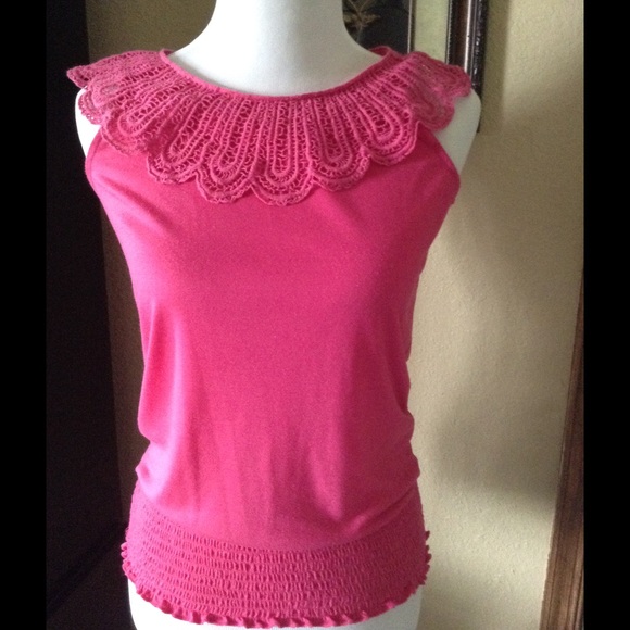 SOLD IN BUNDLE- Pink Sleeveless Top