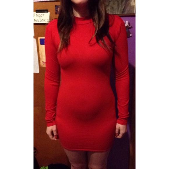 Long sleeve bodycon dress