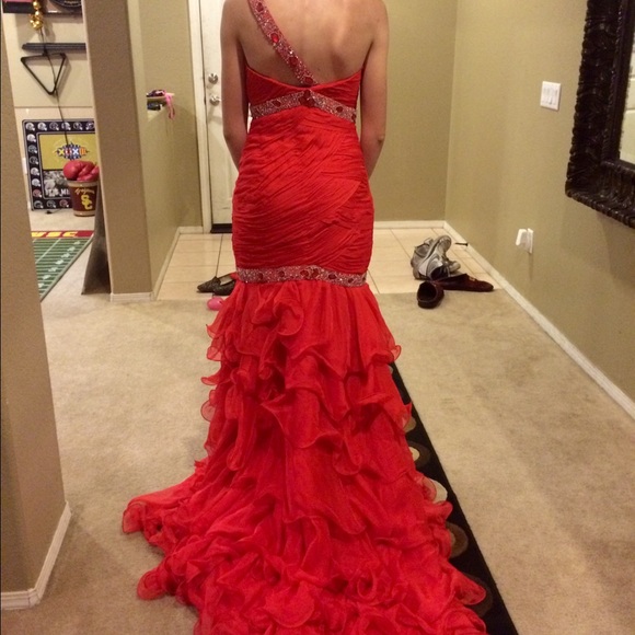 Red Pageant or Prom dress! - Picture 2 of 2