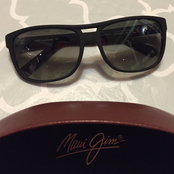 💥SOLD💥NWOT Maui Jim Waterway sunglasses