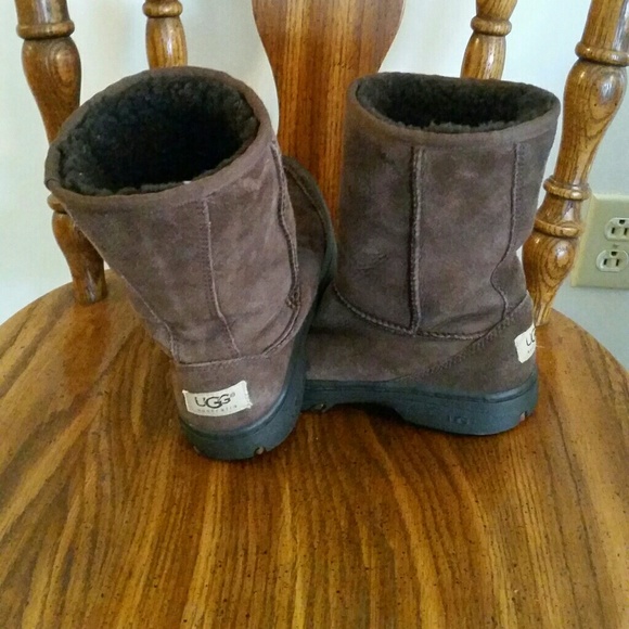 UGG BOOTS
