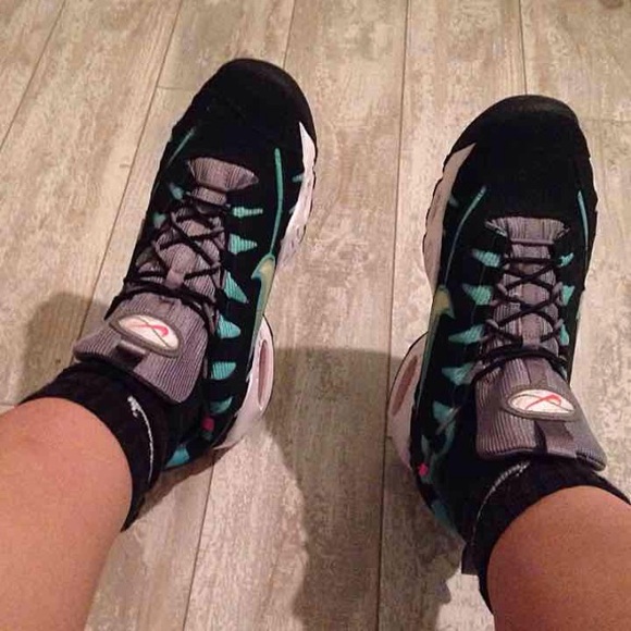 Nike Turfs - Picture 2 of 3