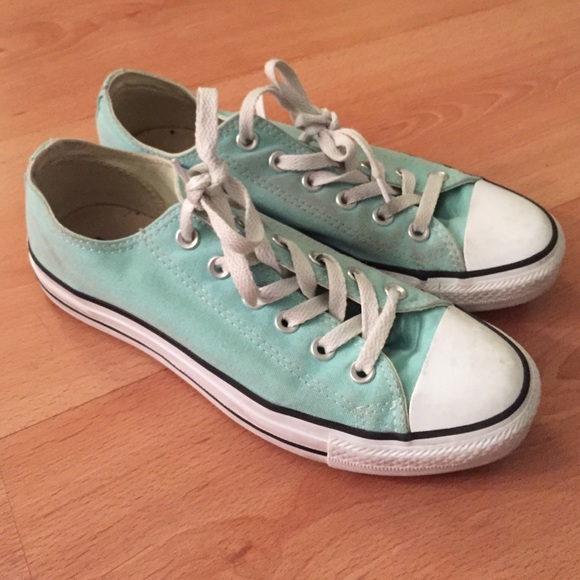 Mint Converse