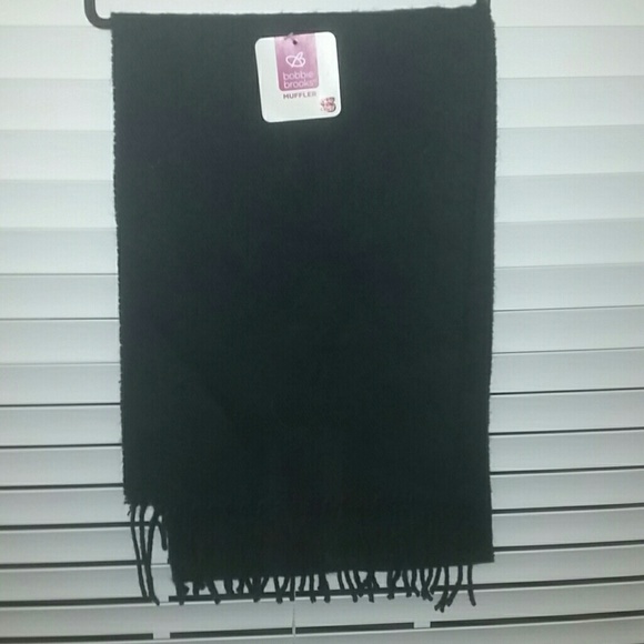 Bobbie Brooks Muffler