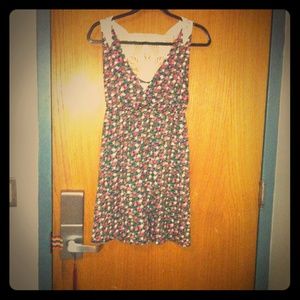 Floral print, forever 21 knee length dress!!!