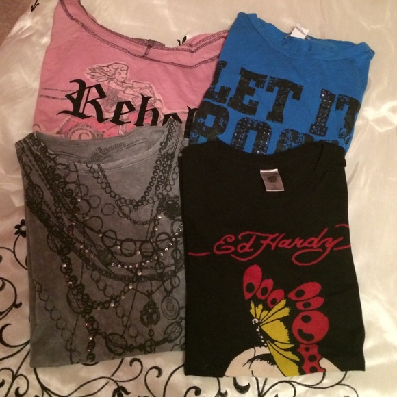 Bundle of 4 tops!!!