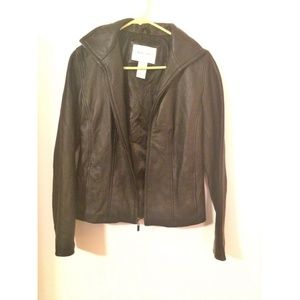 Jaclyn Smith woman's leather jacket