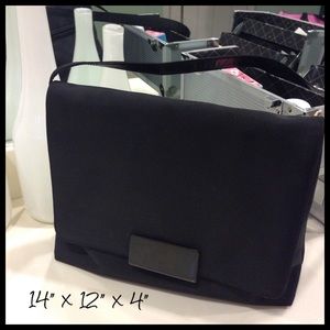 Simple Nylon Crossbody