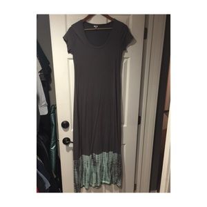 Splendid t shirt style maxi dress