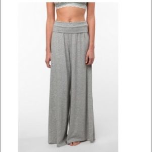 ▪️BLACK ▪️URBAN OUTFITTERS EXCLUSIVE LOUNGE PANT!