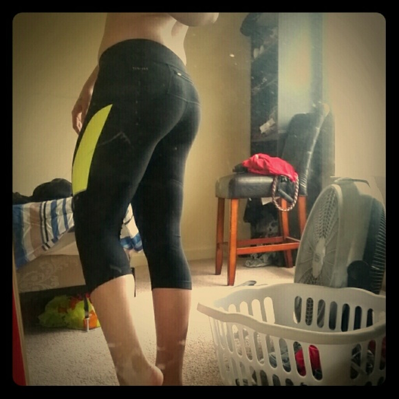 Women's nike capris