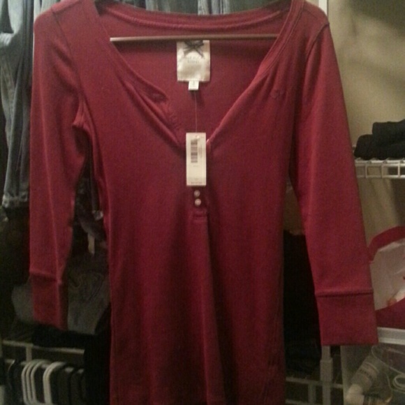 GILLY HICKS Sydney/Abercrombie's other Co. Henley