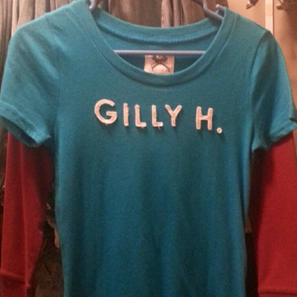 GILLY hicks T-shirt