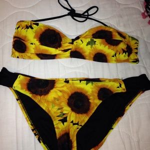 Rue 21 Sunflower Bikini Set- Fits Large - XL
