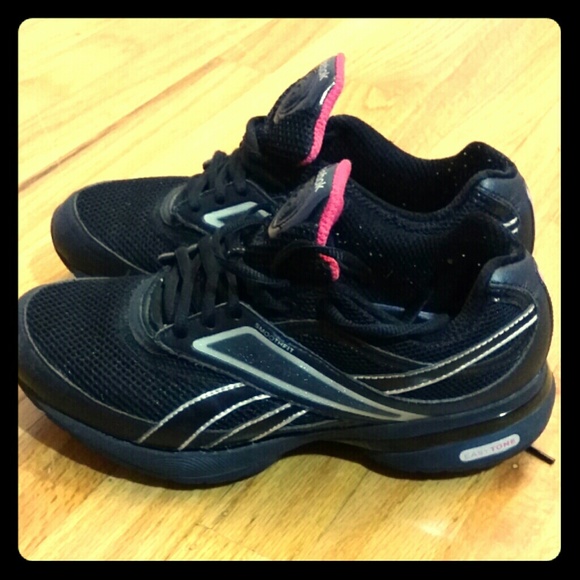 REEBOK- Easy Tone