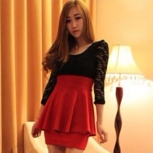 Sophisticated lace dress (red/black)
