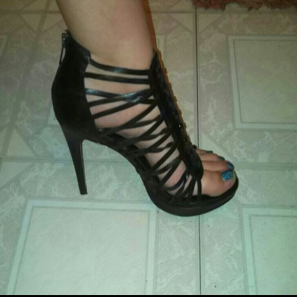 Sexy strap black heels.