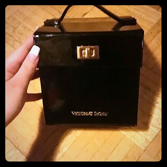 VS Jewelry Box
