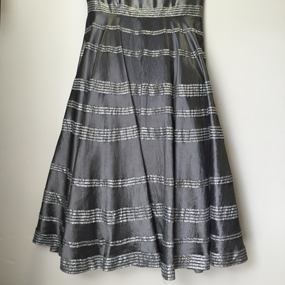 STATEMENT DRESS!!!🎉💃 - Picture 4 of 4