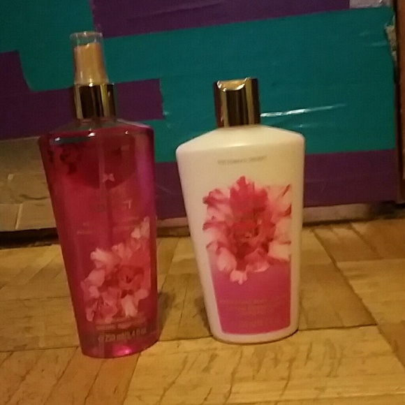 VS Love Addict Body Spray and Lotion and perfume