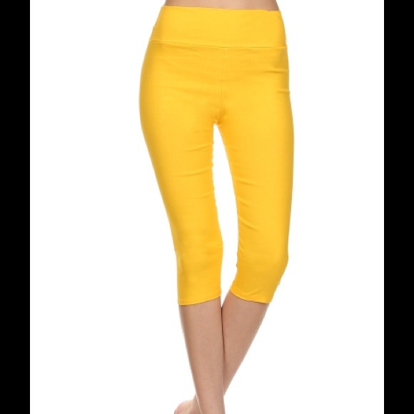 Compression (slimming) Capris - Picture 2 of 4