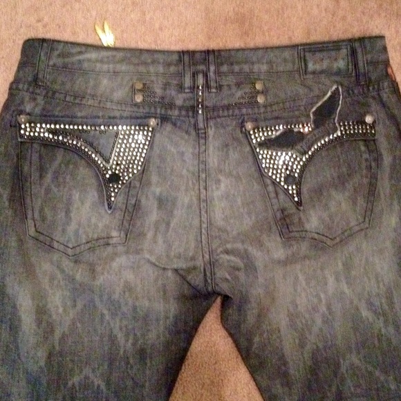 Robin's Jeans - Picture 4 of 4