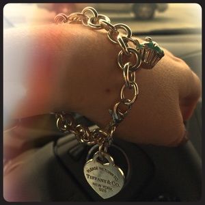 *FLASH SALE 24 HRS ONLY* Tiffany heart bracelet