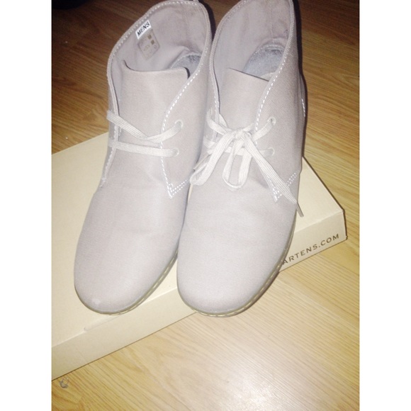 Dr. Martens Airwairs