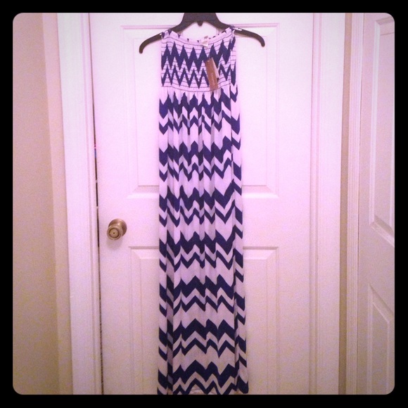 Francesca's collection chevron maxi dress