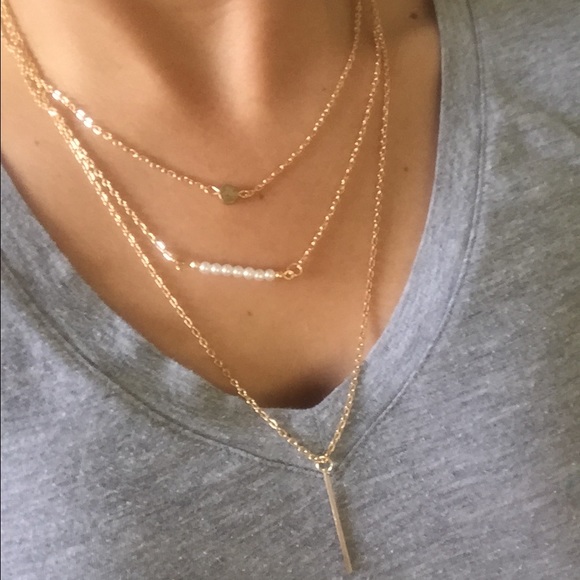 Dainty layered necklace