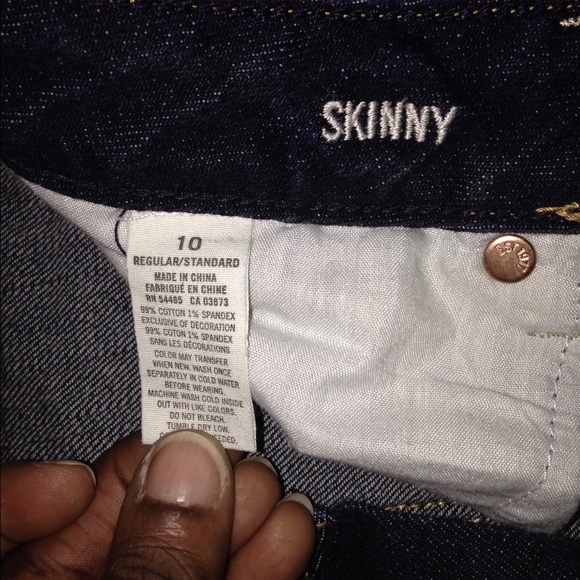 Distressed jeans - Picture 3 of 4