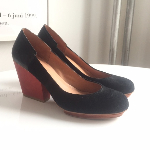 Schuler Sons Philadelphia red leather pumps