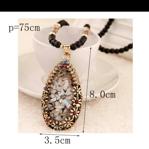 Multicolor Shell Pendant - Picture 2 of 3