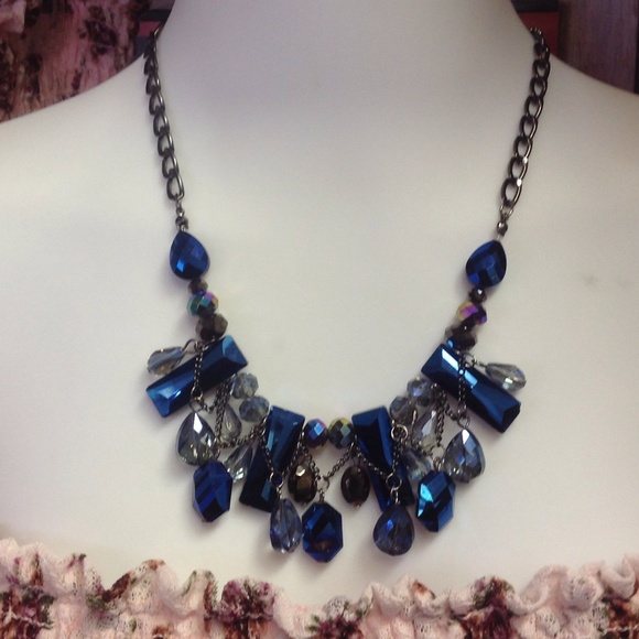 💥SOLD💥Sapphire Multiple Beads Short Necklace