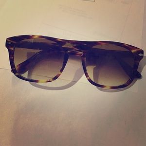 PERSOL tortoise sunglasses