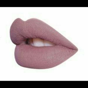 Lime crime velvetine