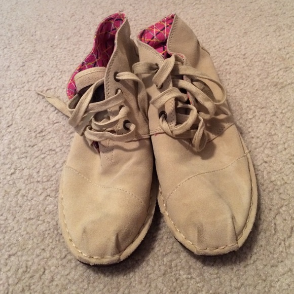 Toms shoes