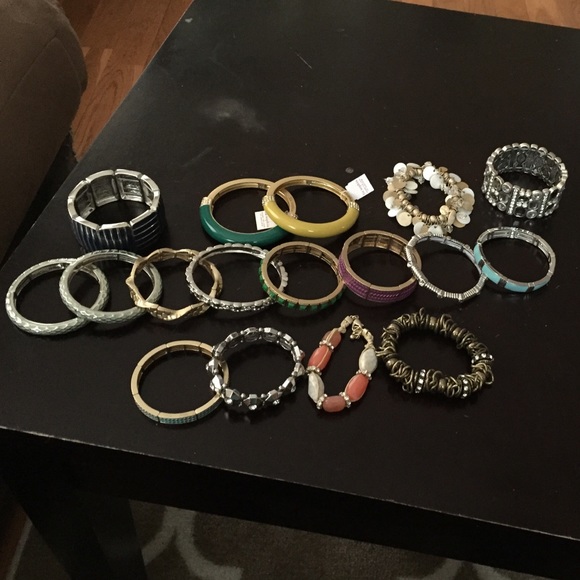 Lia Sophia bundle of 17 stretch bracelets