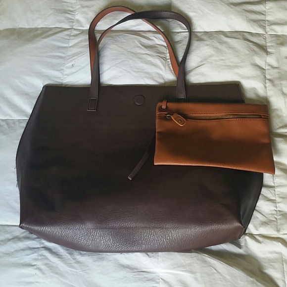 Brown tote with clutch
